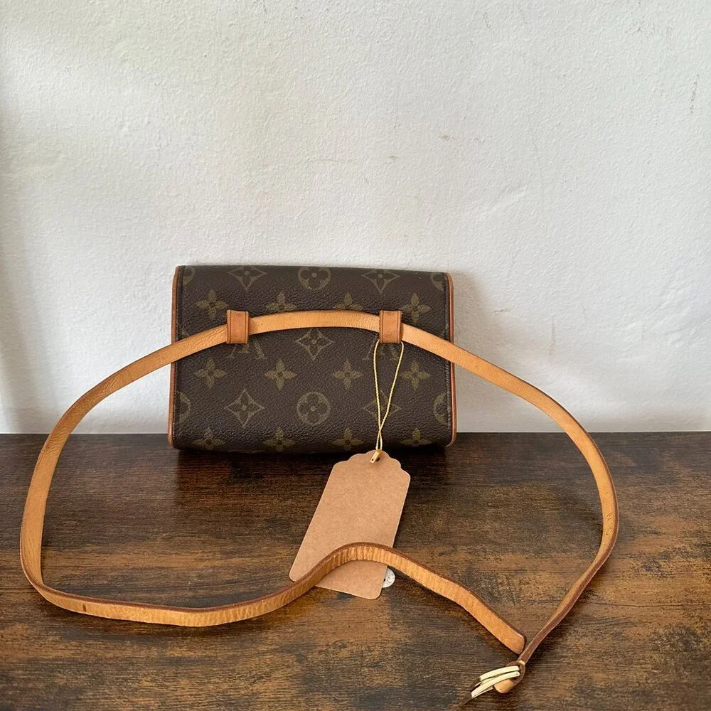 Authentic Louis Vuitton Pochette Florentine Belt Bag - Picture 2 of 7